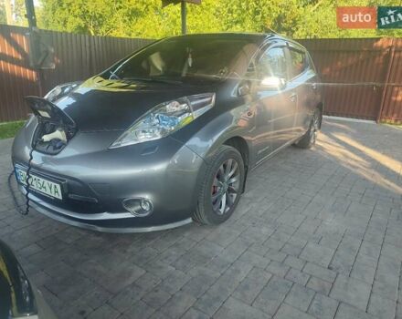 Серый Ниссан Лиф, объемом двигателя 0 л и пробегом 122 тыс. км за 7400 $, фото 11 на Automoto.ua