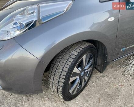 Серый Ниссан Лиф, объемом двигателя 0 л и пробегом 108 тыс. км за 6520 $, фото 4 на Automoto.ua