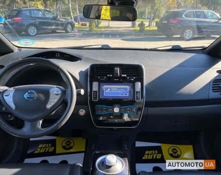 Серый Ниссан Лиф, объемом двигателя 24 л и пробегом 60 тыс. км за 9000 $, фото 10 на Automoto.ua