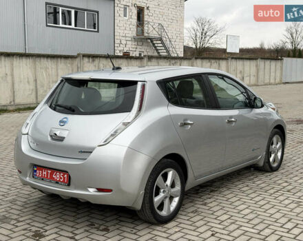 Серый Ниссан Лиф, объемом двигателя 0 л и пробегом 134 тыс. км за 6499 $, фото 5 на Automoto.ua