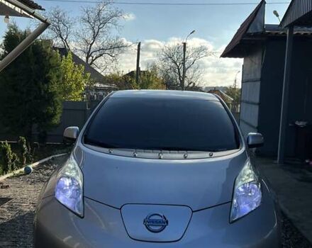 Сірий Ніссан Ліф, об'ємом двигуна 0 л та пробігом 122 тис. км за 8000 $, фото 2 на Automoto.ua