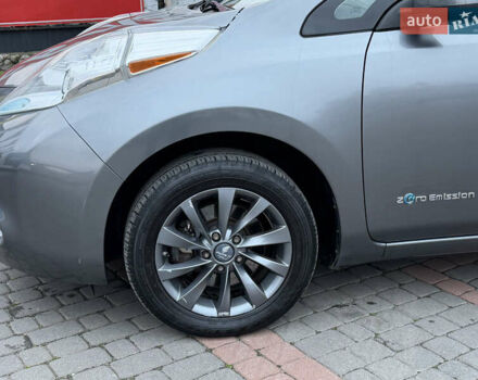 Серый Ниссан Лиф, объемом двигателя 0 л и пробегом 86 тыс. км за 6999 $, фото 7 на Automoto.ua