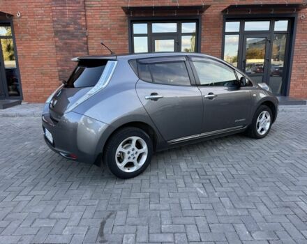 Серый Ниссан Лиф, объемом двигателя 0 л и пробегом 125 тыс. км за 8500 $, фото 1 на Automoto.ua