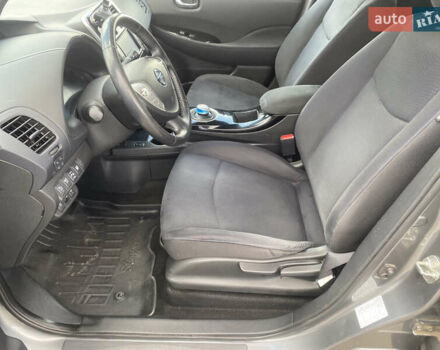 Сірий Ніссан Ліф, об'ємом двигуна 0 л та пробігом 133 тис. км за 6250 $, фото 11 на Automoto.ua