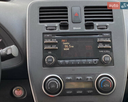 Серый Ниссан Лиф, объемом двигателя 0 л и пробегом 147 тыс. км за 4400 $, фото 13 на Automoto.ua