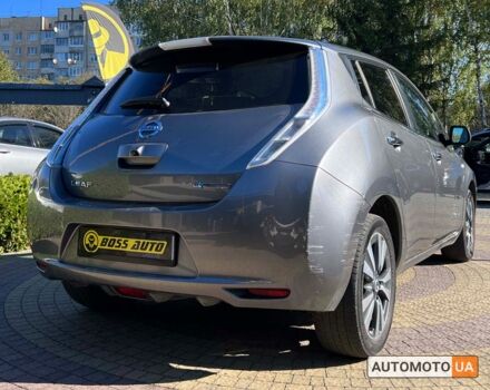 Серый Ниссан Лиф, объемом двигателя 24 л и пробегом 60 тыс. км за 9000 $, фото 6 на Automoto.ua