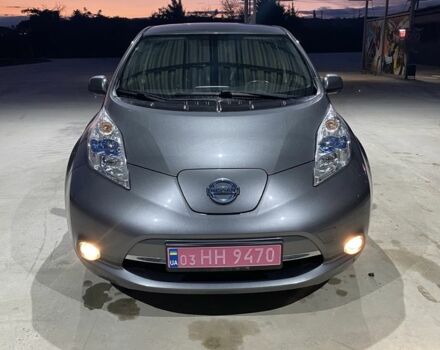Сірий Ніссан Ліф, об'ємом двигуна 0 л та пробігом 131 тис. км за 6550 $, фото 2 на Automoto.ua