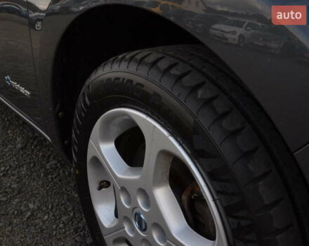 Серый Ниссан Лиф, объемом двигателя 0 л и пробегом 139 тыс. км за 5400 $, фото 35 на Automoto.ua