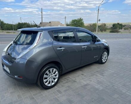 Сірий Ніссан Ліф, об'ємом двигуна 0 л та пробігом 140 тис. км за 7000 $, фото 4 на Automoto.ua