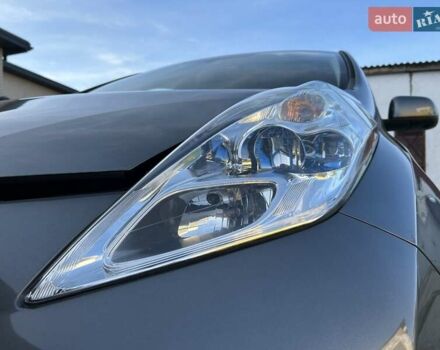 Сірий Ніссан Ліф, об'ємом двигуна 0 л та пробігом 154 тис. км за 8200 $, фото 43 на Automoto.ua