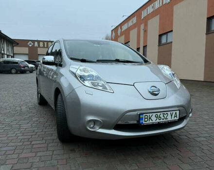 Серый Ниссан Лиф, объемом двигателя 0 л и пробегом 133 тыс. км за 6850 $, фото 1 на Automoto.ua