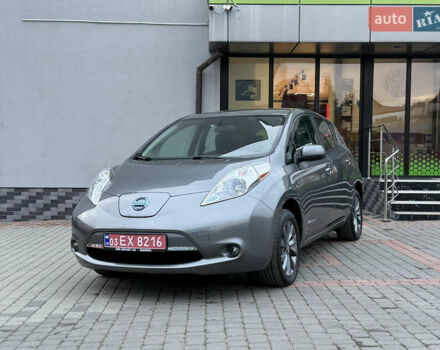 Серый Ниссан Лиф, объемом двигателя 0 л и пробегом 86 тыс. км за 6999 $, фото 3 на Automoto.ua