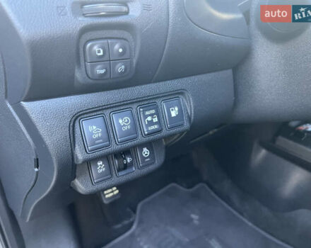 Ниссан Лиф 2014 в Черновцах на Automoto.ua Серый Ниссан Лиф, объемом двигателя 0 л и пробегом 83 тыс. км за 5900 $, фото 25 на Automoto.ua