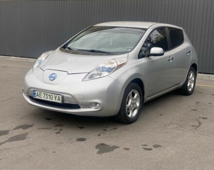 Сірий Ніссан Ліф, об'ємом двигуна 0 л та пробігом 200 тис. км за 6800 $, фото 2 на Automoto.ua