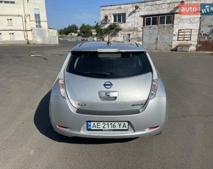 Сірий Ніссан Ліф, об'ємом двигуна 0 л та пробігом 107 тис. км за 7200 $, фото 6 на Automoto.ua