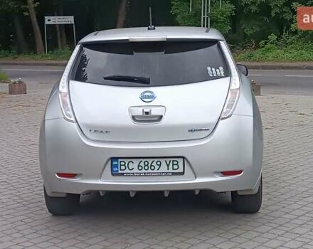 Сірий Ніссан Ліф, об'ємом двигуна 0 л та пробігом 118 тис. км за 6600 $, фото 2 на Automoto.ua