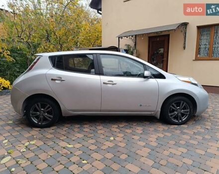 Ниссан Лиф 2014 в Ровно на Automoto.ua Серый Ниссан Лиф, объемом двигателя 0 л и пробегом 118 тыс. км за 5700 $, фото 20 на Automoto.ua