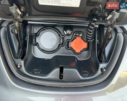 Сірий Ніссан Ліф, об'ємом двигуна 0 л та пробігом 154 тис. км за 8200 $, фото 50 на Automoto.ua