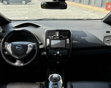 Серый Ниссан Лиф, объемом двигателя 0 л и пробегом 137 тыс. км за 6900 $, фото 11 на Automoto.ua