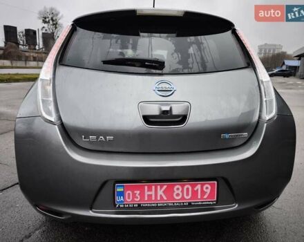 Сірий Ніссан Ліф, об'ємом двигуна 0 л та пробігом 127 тис. км за 7200 $, фото 8 на Automoto.ua