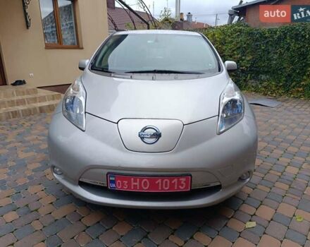 Ниссан Лиф 2014 в Ровно на Automoto.ua Серый Ниссан Лиф, объемом двигателя 0 л и пробегом 118 тыс. км за 5700 $, фото 4 на Automoto.ua