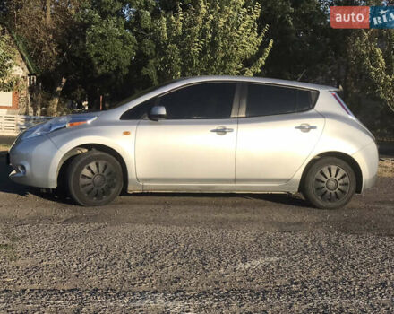 Сірий Ніссан Ліф, об'ємом двигуна 0 л та пробігом 164 тис. км за 6300 $, фото 2 на Automoto.ua