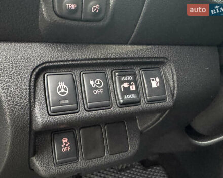 Серый Ниссан Лиф, объемом двигателя 0 л и пробегом 130 тыс. км за 5900 $, фото 14 на Automoto.ua