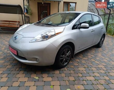 Ниссан Лиф 2014 в Ровно на Automoto.ua Серый Ниссан Лиф, объемом двигателя 0 л и пробегом 118 тыс. км за 5700 $, фото 5 на Automoto.ua