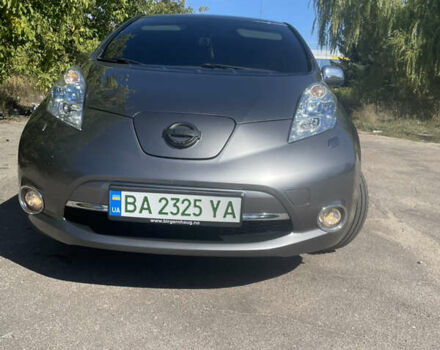 Серый Ниссан Лиф, объемом двигателя 0 л и пробегом 127 тыс. км за 7799 $, фото 20 на Automoto.ua