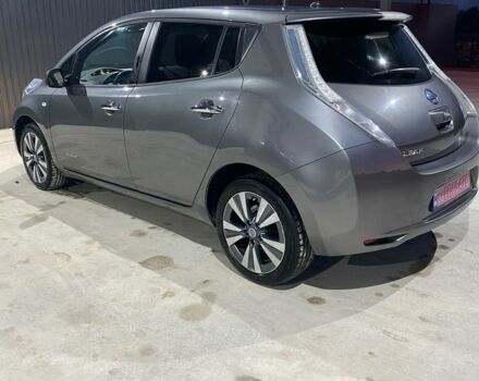 Сірий Ніссан Ліф, об'ємом двигуна 0 л та пробігом 131 тис. км за 6550 $, фото 4 на Automoto.ua