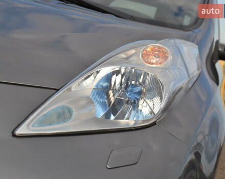 Сірий Ніссан Ліф, об'ємом двигуна 0 л та пробігом 74 тис. км за 6999 $, фото 27 на Automoto.ua