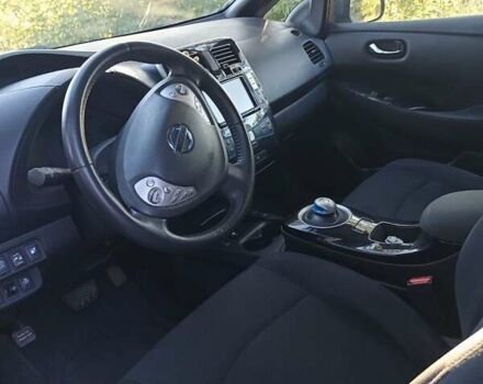 Серый Ниссан Лиф, объемом двигателя 0 л и пробегом 92 тыс. км за 8300 $, фото 11 на Automoto.ua
