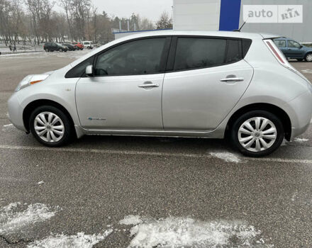 Сірий Ніссан Ліф, об'ємом двигуна 0 л та пробігом 135 тис. км за 6200 $, фото 7 на Automoto.ua