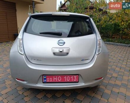 Ниссан Лиф 2014 в Ровно на Automoto.ua Серый Ниссан Лиф, объемом двигателя 0 л и пробегом 118 тыс. км за 5700 $, фото 12 на Automoto.ua