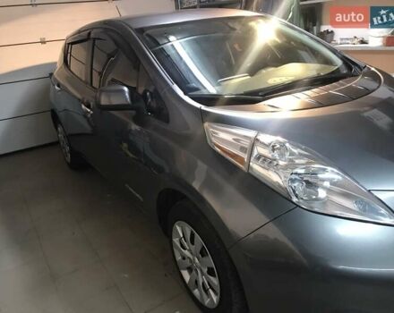 Сірий Ніссан Ліф, об'ємом двигуна 0 л та пробігом 99 тис. км за 7800 $, фото 1 на Automoto.ua