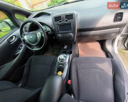 Сірий Ніссан Ліф, об'ємом двигуна 0 л та пробігом 227 тис. км за 8528 $, фото 3 на Automoto.ua