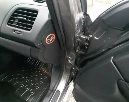 Серый Ниссан Лиф, объемом двигателя 0 л и пробегом 129 тыс. км за 7100 $, фото 33 на Automoto.ua