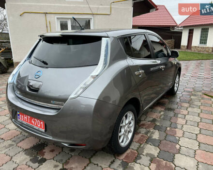 Серый Ниссан Лиф, объемом двигателя 0 л и пробегом 139 тыс. км за 7200 $, фото 6 на Automoto.ua