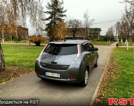 Серый Ниссан Лиф, объемом двигателя 0 л и пробегом 154 тыс. км за 9600 $, фото 4 на Automoto.ua