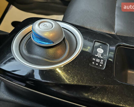 Серый Ниссан Лиф, объемом двигателя 0 л и пробегом 122 тыс. км за 7500 $, фото 12 на Automoto.ua