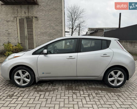 Серый Ниссан Лиф, объемом двигателя 0 л и пробегом 134 тыс. км за 6499 $, фото 10 на Automoto.ua