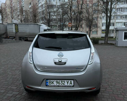 Серый Ниссан Лиф, объемом двигателя 0 л и пробегом 133 тыс. км за 6850 $, фото 4 на Automoto.ua