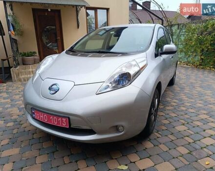 Ниссан Лиф 2014 в Ровно на Automoto.ua Серый Ниссан Лиф, объемом двигателя 0 л и пробегом 118 тыс. км за 5700 $, фото 6 на Automoto.ua