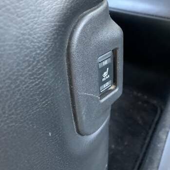 Сірий Ніссан Ліф, об'ємом двигуна 0 л та пробігом 148 тис. км за 6400 $, фото 9 на Automoto.ua