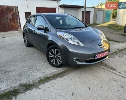 Сірий Ніссан Ліф, об'ємом двигуна 0 л та пробігом 154 тис. км за 8200 $, фото 12 на Automoto.ua