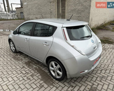 Серый Ниссан Лиф, объемом двигателя 0 л и пробегом 134 тыс. км за 6499 $, фото 9 на Automoto.ua