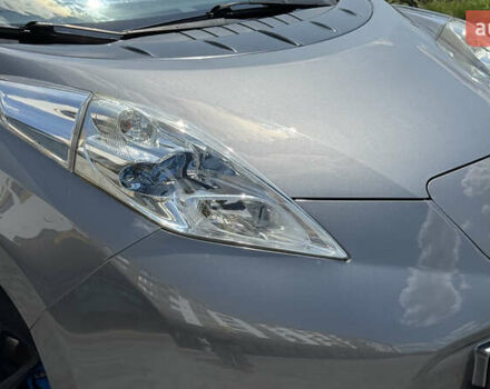 Серый Ниссан Лиф, объемом двигателя 0 л и пробегом 137 тыс. км за 6900 $, фото 1 на Automoto.ua