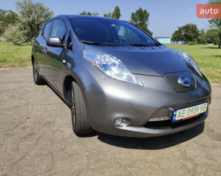 Сірий Ніссан Ліф, об'ємом двигуна 0 л та пробігом 155 тис. км за 7199 $, фото 9 на Automoto.ua