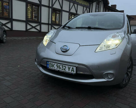 Серый Ниссан Лиф, объемом двигателя 0 л и пробегом 133 тыс. км за 6850 $, фото 20 на Automoto.ua