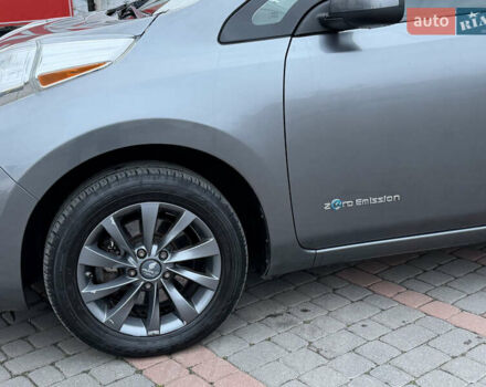 Серый Ниссан Лиф, объемом двигателя 0 л и пробегом 86 тыс. км за 6999 $, фото 6 на Automoto.ua